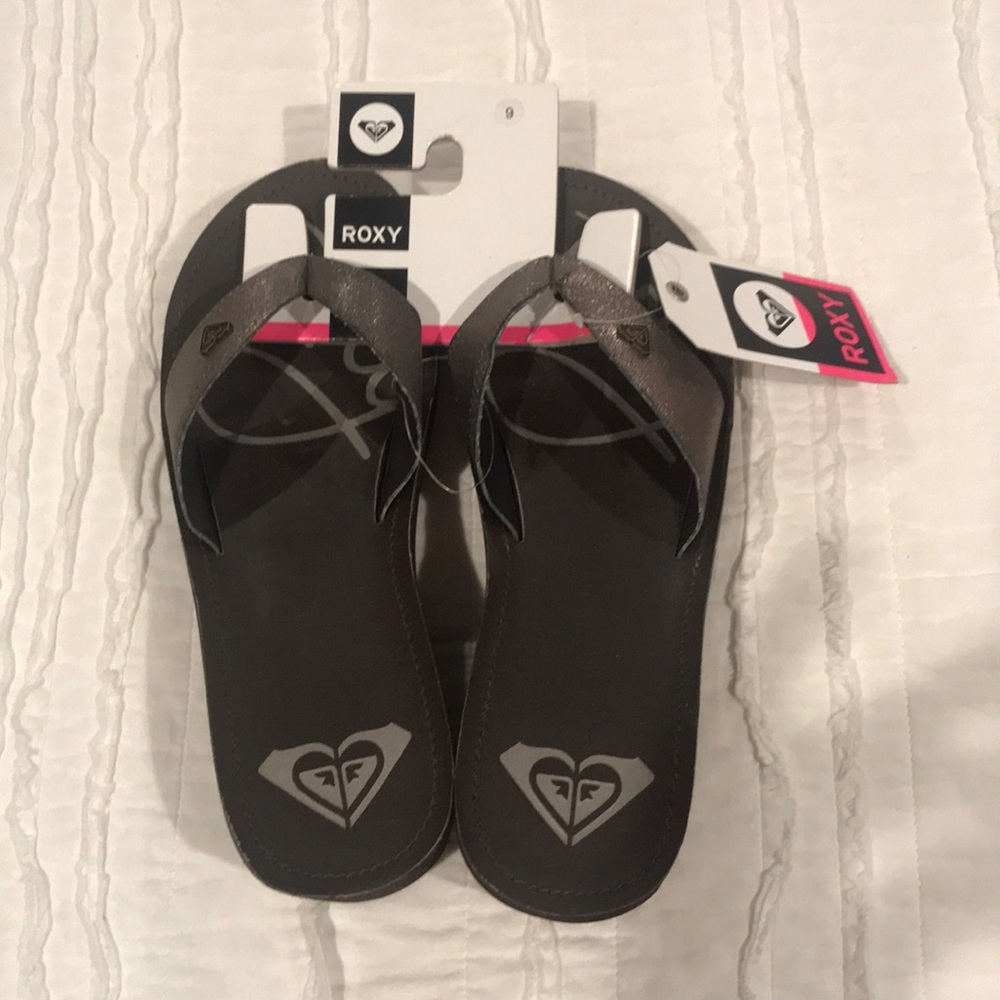 Roxy sandals